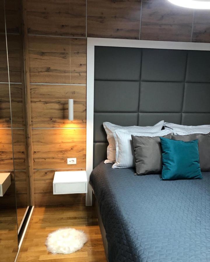 Lux Apartman 33 Kragujevac Zewnętrze zdjęcie