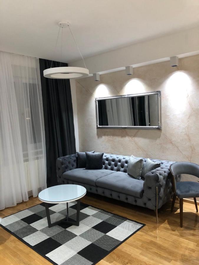 Lux Apartman 33 Kragujevac Zewnętrze zdjęcie