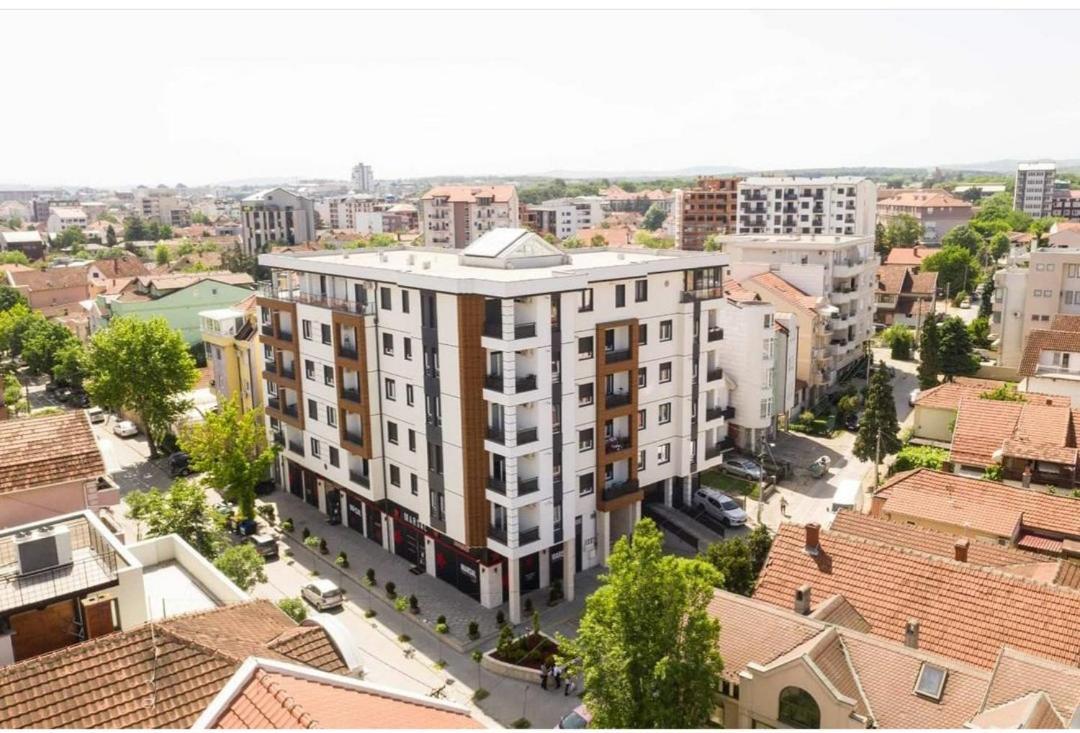 Lux Apartman 33 Kragujevac Zewnętrze zdjęcie