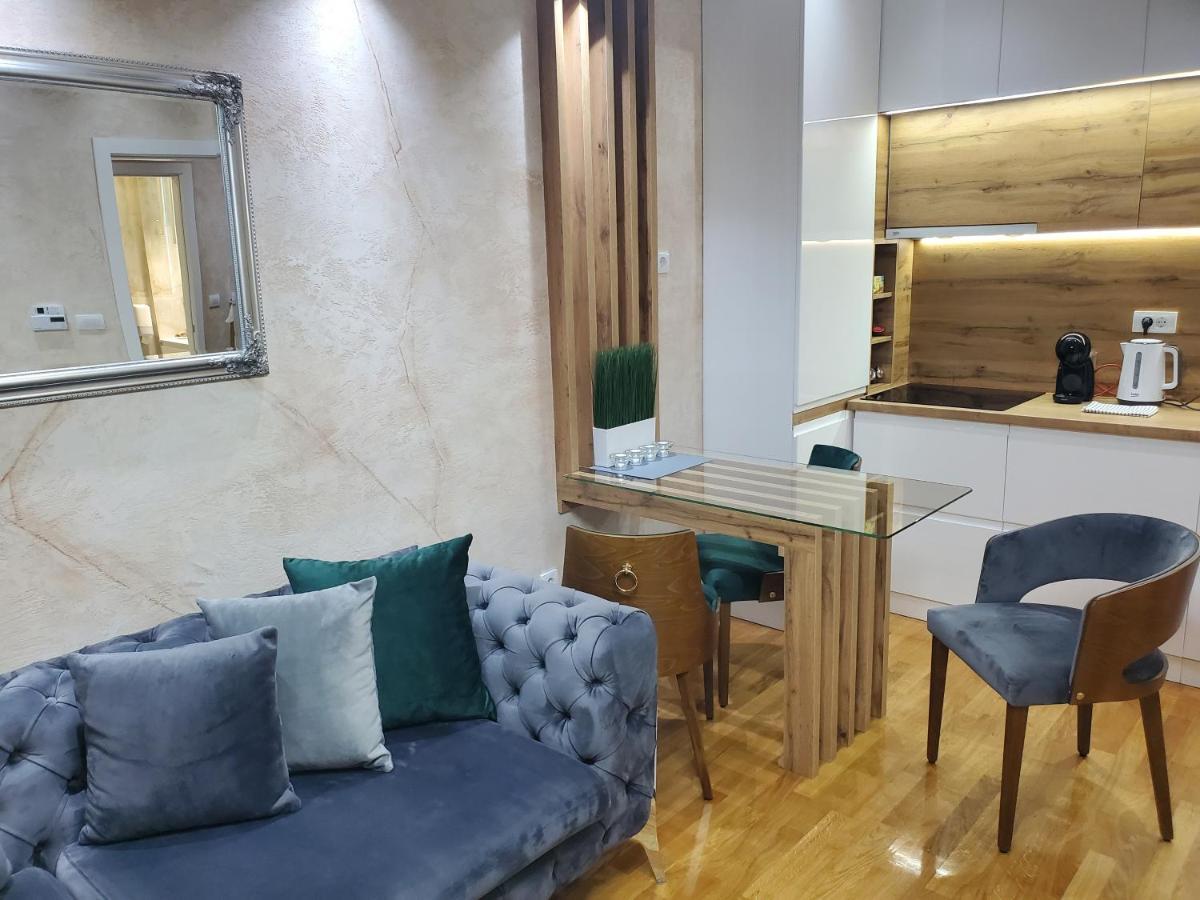 Lux Apartman 33 Kragujevac Zewnętrze zdjęcie